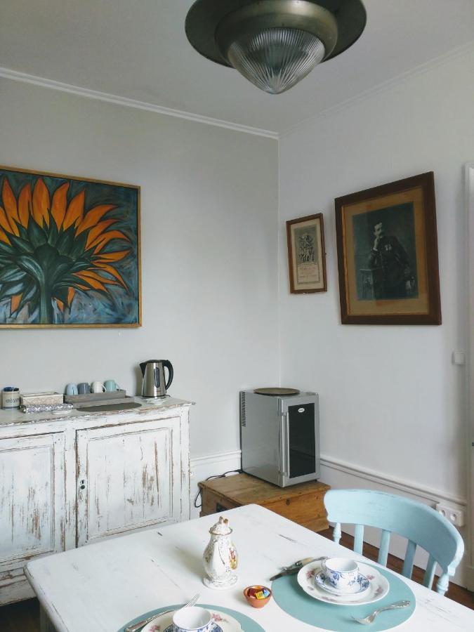 Quai Des Fleurs Bed and Breakfast Saint-Savinien Εξωτερικό φωτογραφία